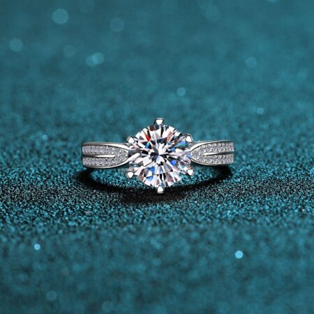 Popular Starlight Queen Mossanite Diamond Finger Rings (0.5 Carat, 1.0 Carat, 2.0 Carat)