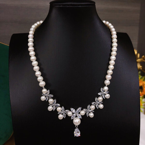 Bride Pearl Necklace with CZ Diamond Cut Stone