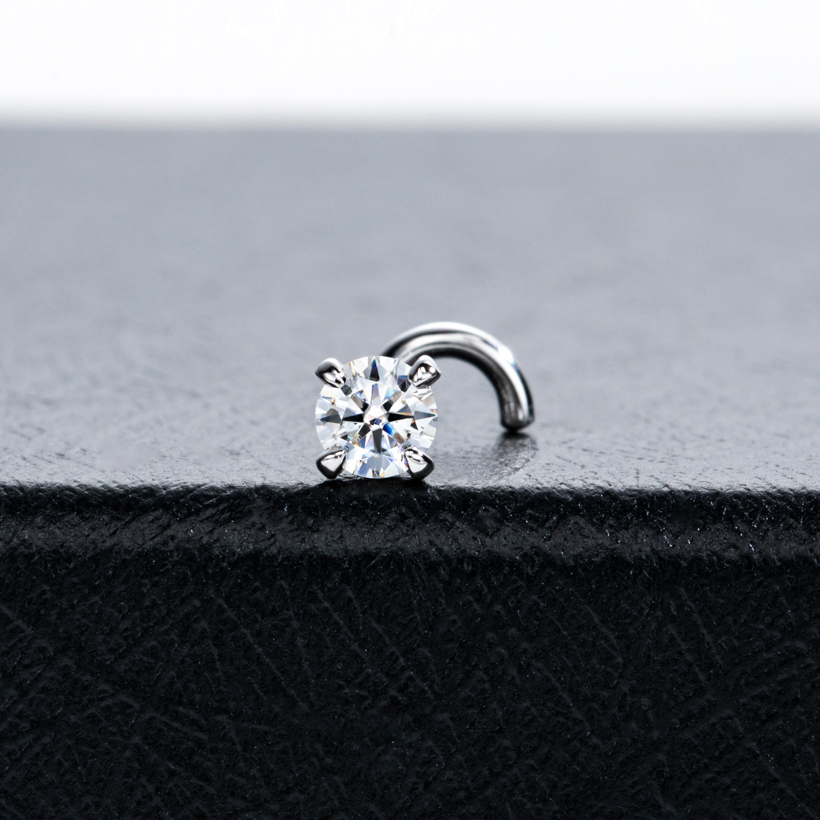 European and American D Color Real Diamond Moissanite Nose Stud, Plug-In Style, Niche Light Luxury 925 Silver Nose Jewelry - Image 6