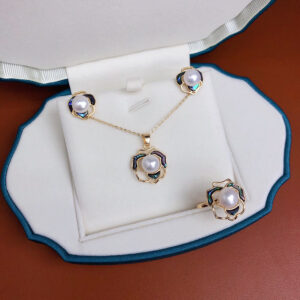 New Trendy Small Fragrant Camellia Freshwater Pearl Three-Piece Set of Fashionable and Exquisite Jewelry Colorful Abalone Shell Gifts