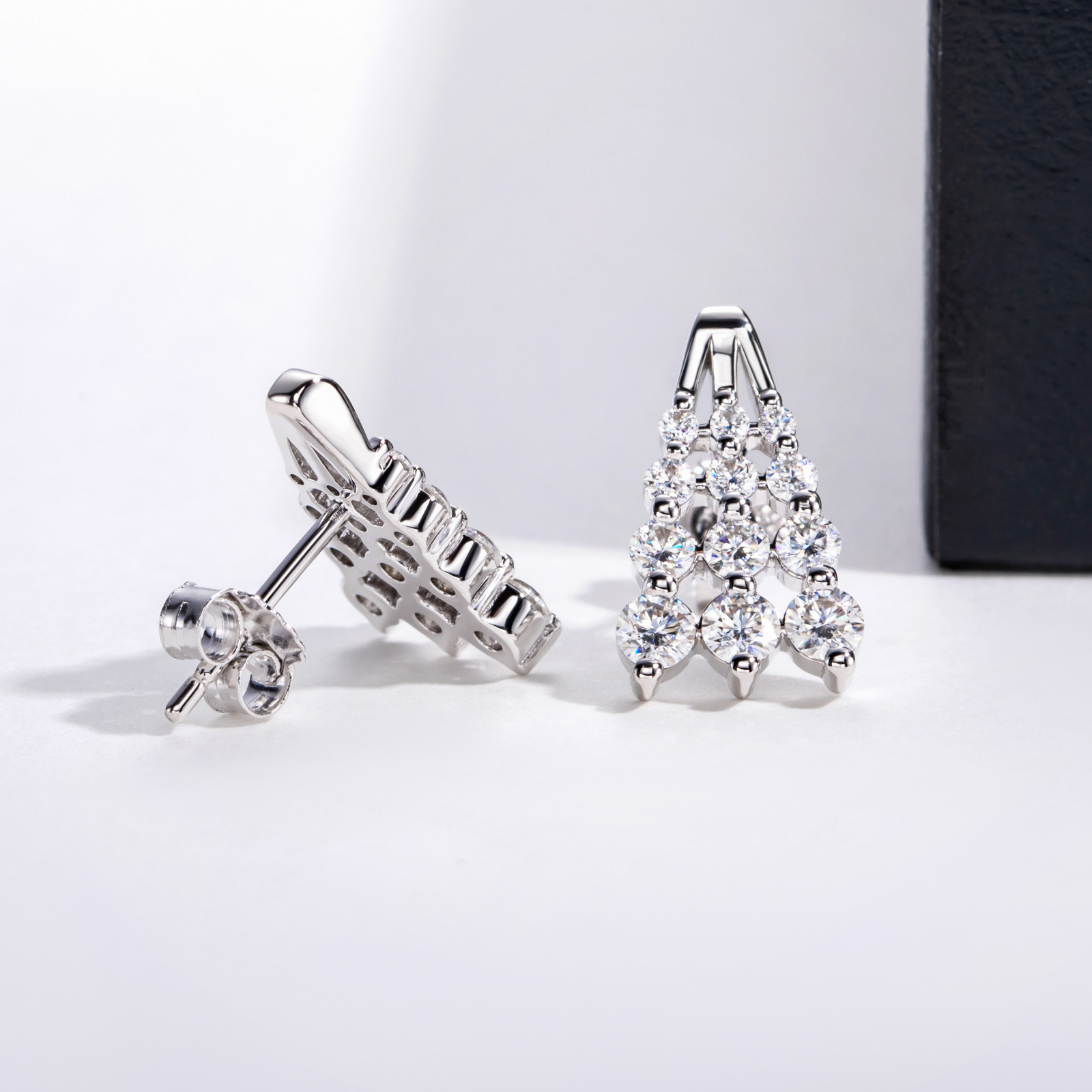 Cross-Border Exclusive Supply of Light Luxury Four-Layer Step Earrings, 925 Silver Gold-Plated D-Color Moissanite, Atmospheric Dangle Earrings for Banquets - Image 4