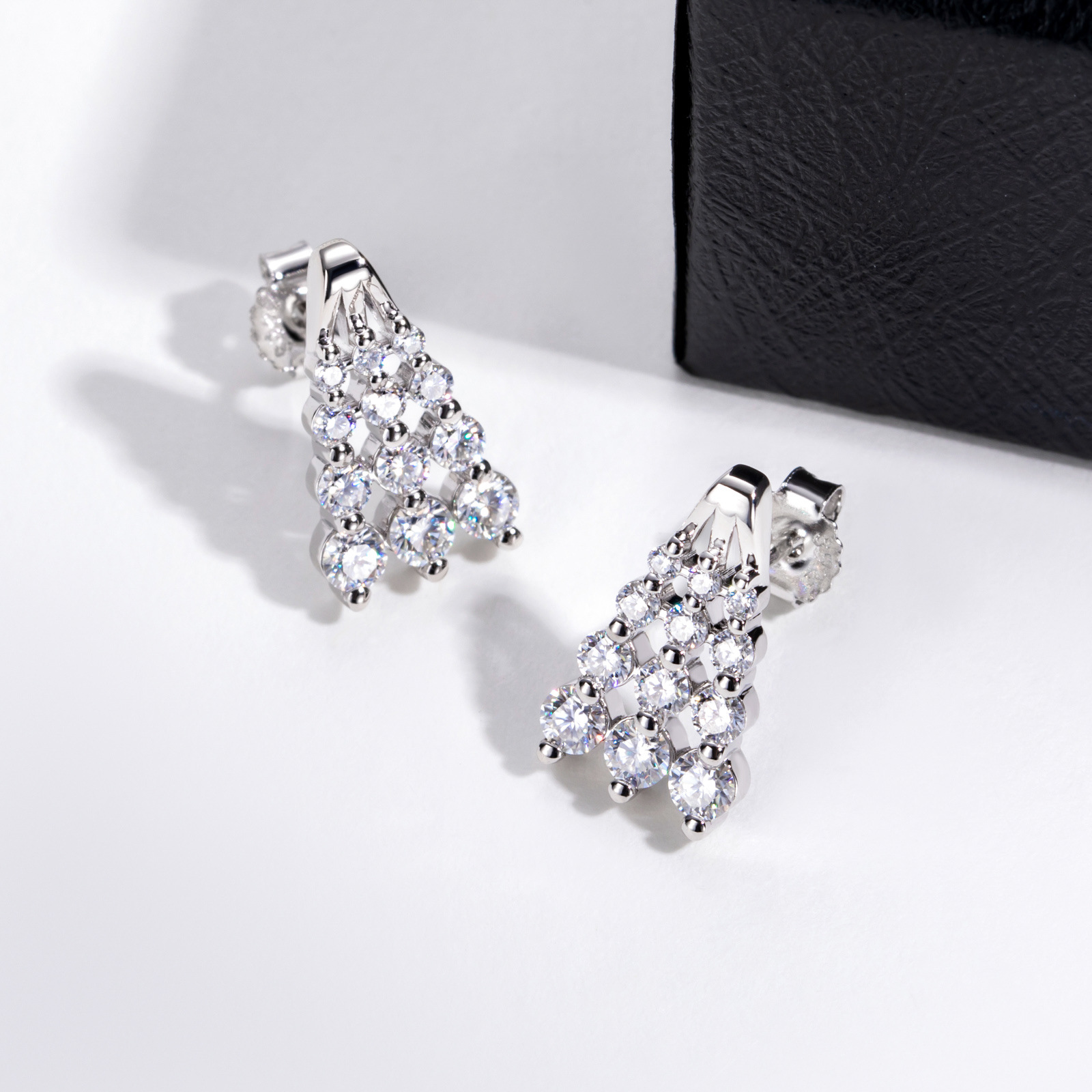 Cross-Border Exclusive Supply of Light Luxury Four-Layer Step Earrings, 925 Silver Gold-Plated D-Color Moissanite, Atmospheric Dangle Earrings for Banquets - Image 6