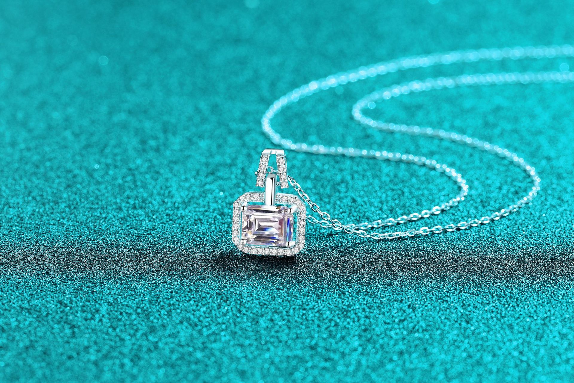 S925 Sterling Silver Moissanite Necklace Women's Rectangular Pendant Exquisite Simple High-End Accessible Luxury Versatile Clavicle Chain - Image 3