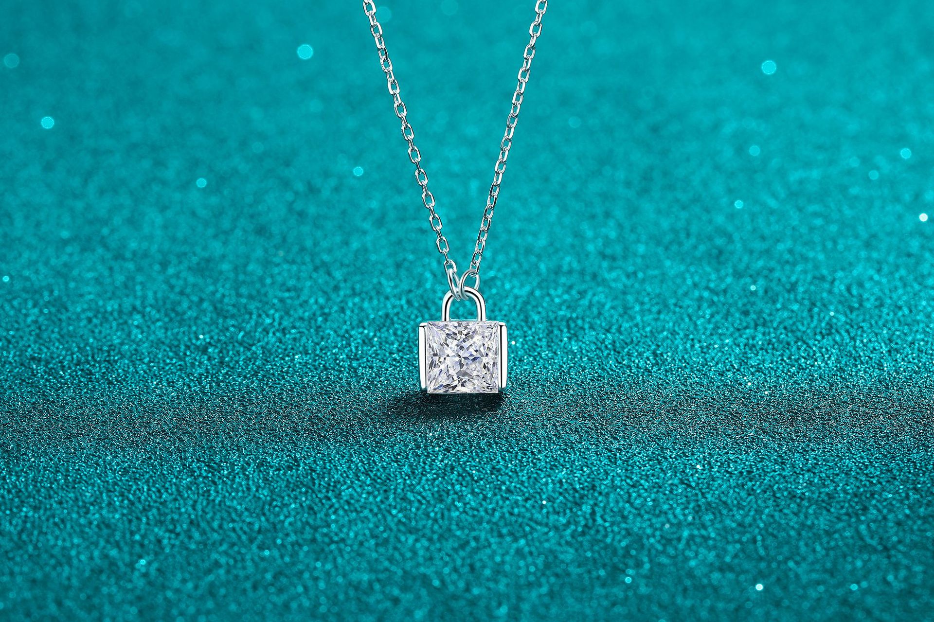 S925 Sterling Silver Moissanite Necklace Women's Small Square Pendant Simple Sugar Design Sense