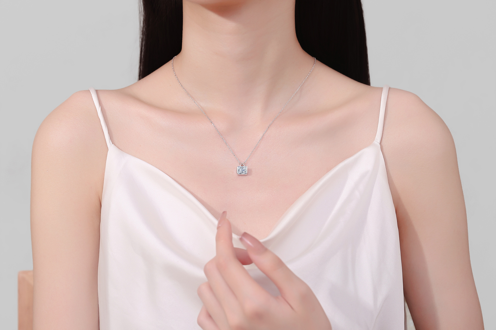 S925 Sterling Silver Moissanite Necklace Women's Small Square Pendant Simple Sugar Design Sense - Image 5