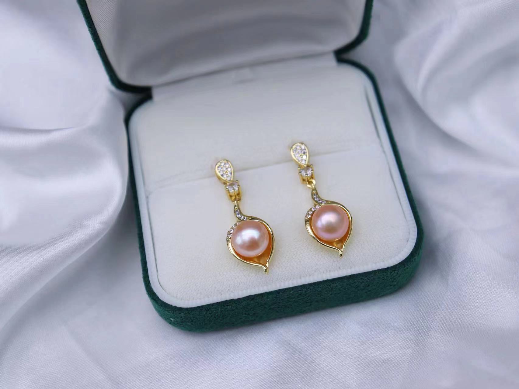 Live Supply Freshwater Pearl Pendant Three-piece Set Women's s925 Silver Needle High-grade Simple Calla Lilies Exquisite Set - Image 16
