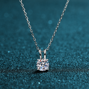 S925 Sterling Silver Necklace with Four-Prong Setting, 80-Point Moissanite Rabbit Ear Knot Necklace, Real M Diamond Collarbone Chain