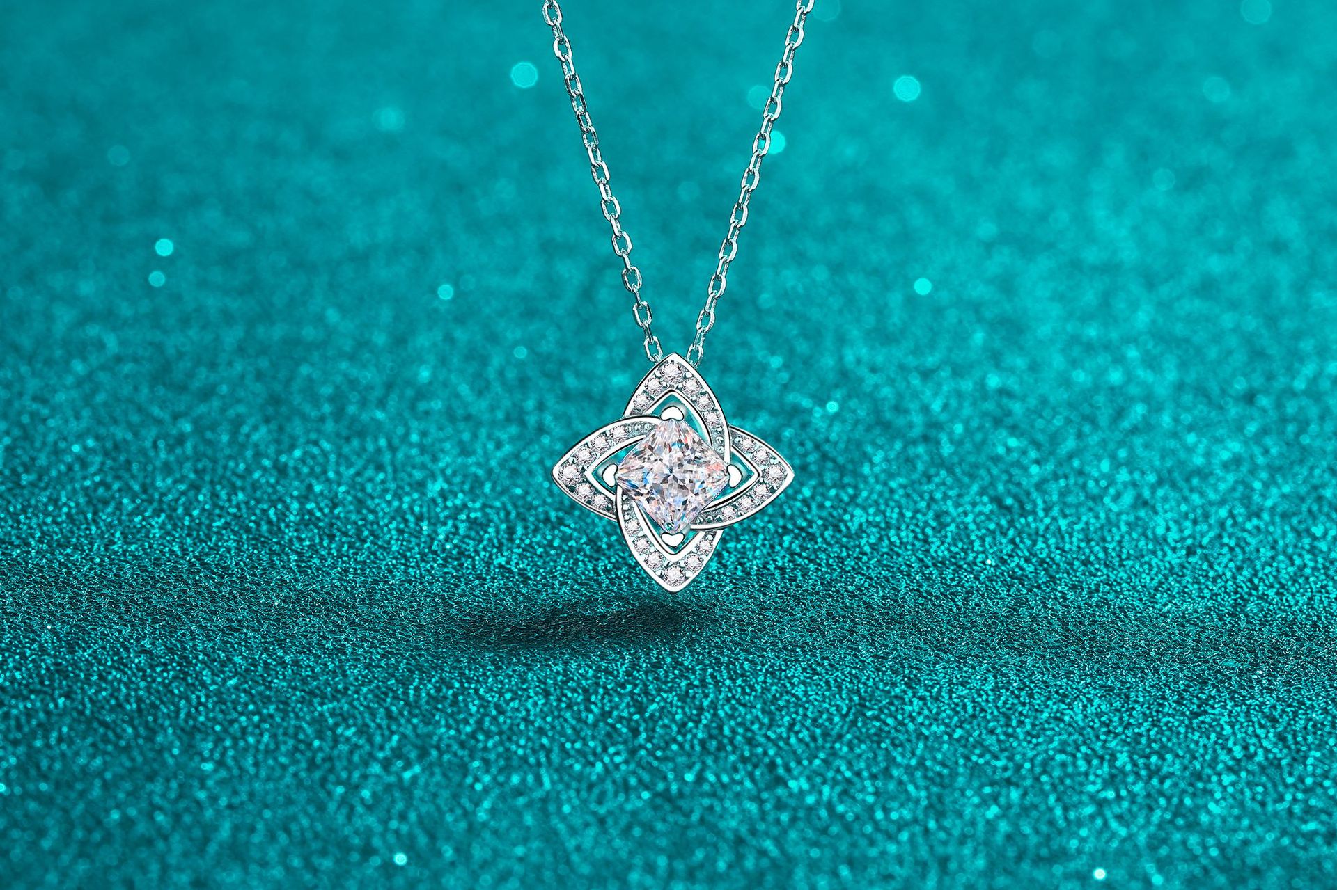 S925 Sterling Silver Pendant with Sapphire Blue Moissanite Necklace, Four-Leaf Square Clavicle Chain, Light Luxury, High-Quality - Image 3