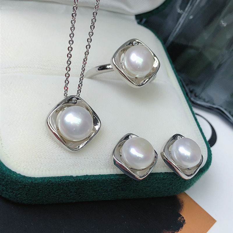 Natural Freshwater Pearl Earrings, Pendant, and Ring Three-Piece Set, Versatile and Fashionable Style - Image 3