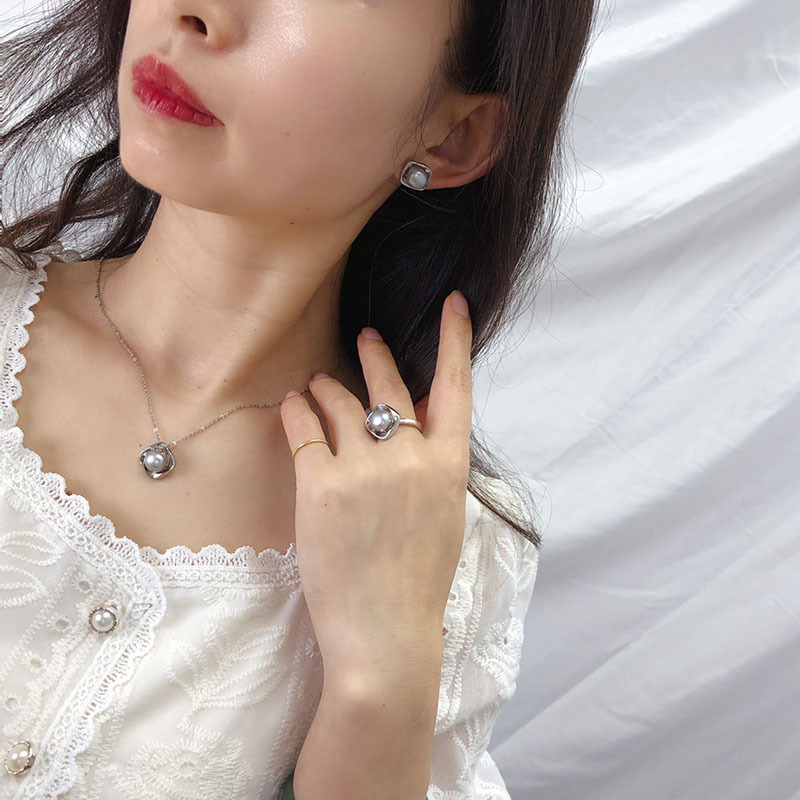 Natural Freshwater Pearl Earrings, Pendant, and Ring Three-Piece Set, Versatile and Fashionable Style - Image 6