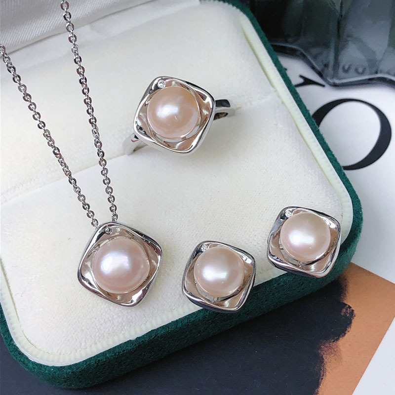 Natural Freshwater Pearl Earrings, Pendant, and Ring Three-Piece Set, Versatile and Fashionable Style - Image 7