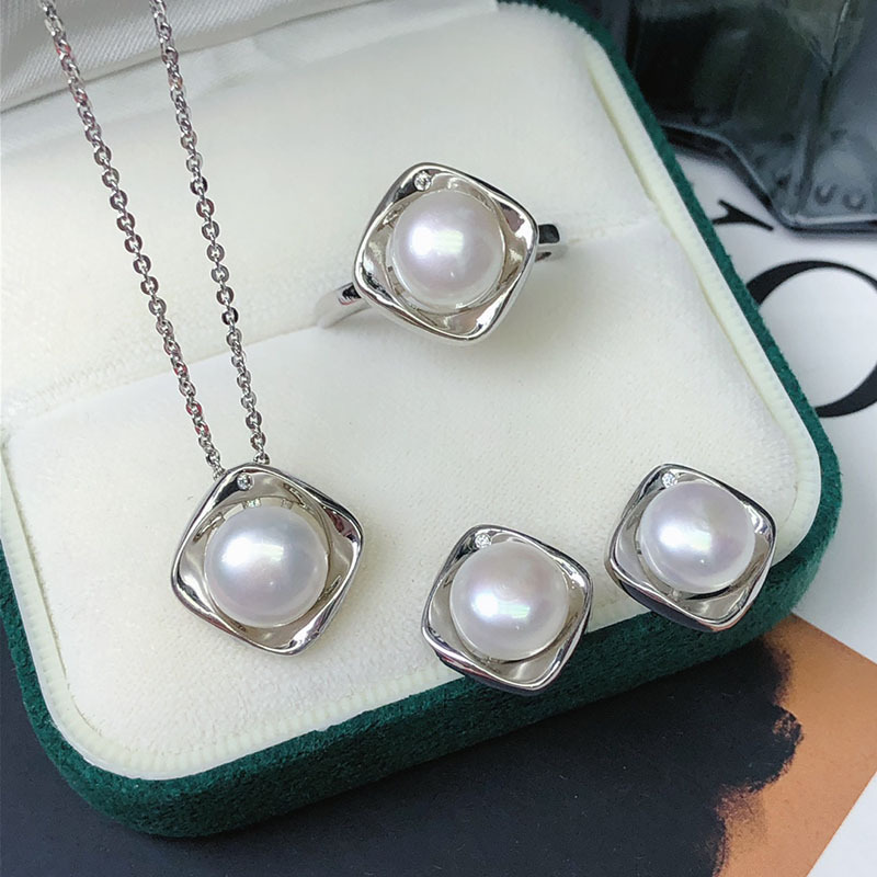 Natural Freshwater Pearl Earrings, Pendant, and Ring Three-Piece Set, Versatile and Fashionable Style - Image 8