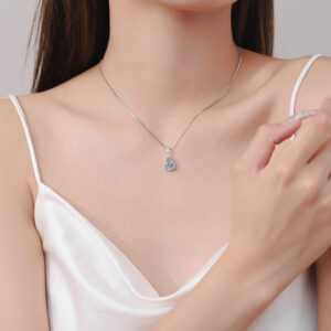 S925 Sterling Silver Moissanite Necklace Women's Gourd-shaped Love Pendant New Style Cool Feeling