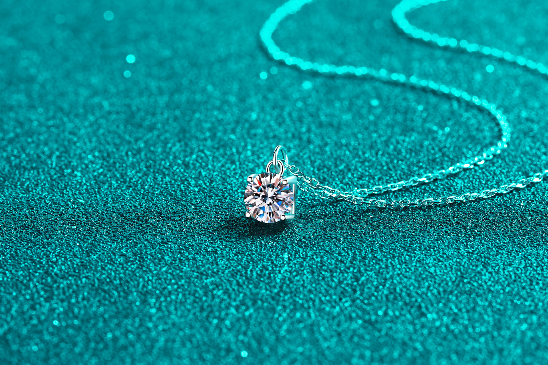 S925 silver diamond necklace women's square bottom single diamond pendant simple fresh office worker daily commuter all-matching - Image 3